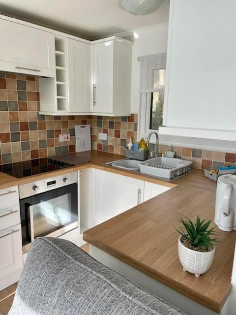 8 The Woodlands Apartment Tywyn